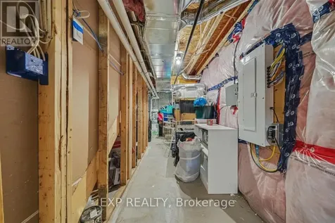 624 Bellatrix Walk Ottawa ON K2J 6N4