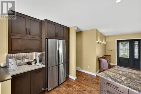 120 Abbeyhill Drive Ottawa ON K2L 1H2