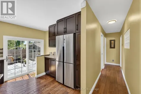 120 Abbeyhill Drive Ottawa ON K2L 1H2