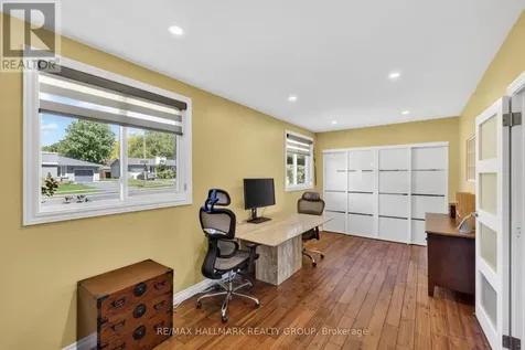 120 Abbeyhill Drive Ottawa ON K2L 1H2