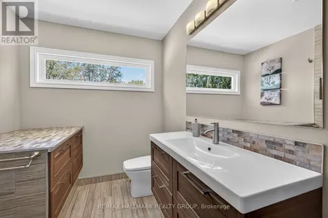 120 Abbeyhill Drive Ottawa ON K2L 1H2