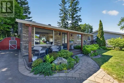120 Abbeyhill Drive Ottawa ON K2L 1H2