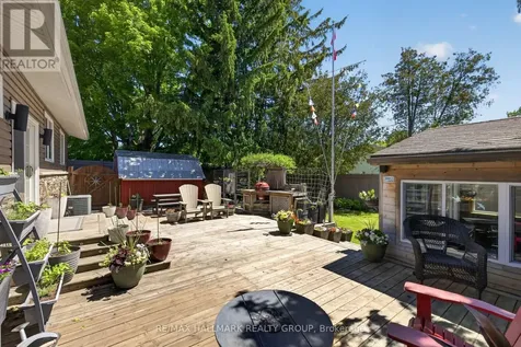 120 Abbeyhill Drive Ottawa ON K2L 1H2