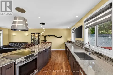 120 Abbeyhill Drive Ottawa ON K2L 1H2