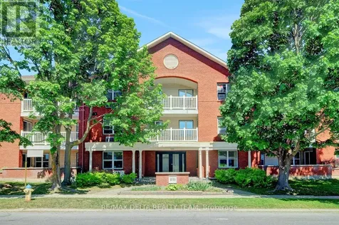 1099 Cadboro Road Ottawa ON K1J 9K4