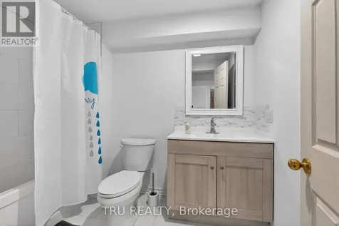 1263 Maitland Avenue Ottawa ON K2C 2C4