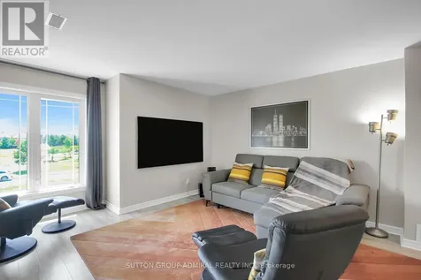 439B Chapman Mills Drive Ottawa ON K2J 5P4