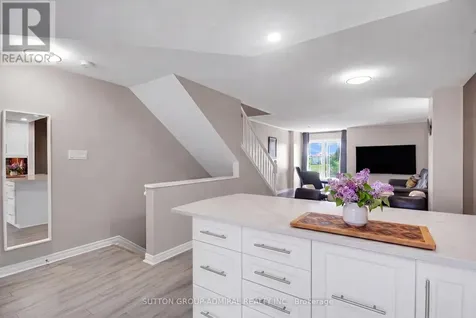439B Chapman Mills Drive Ottawa ON K2J 5P4