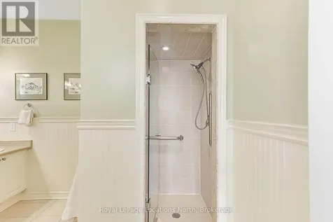 6 Thomas Drive Collingwood ON L9Y 0A6