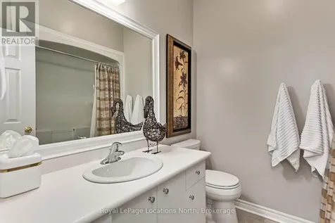 6 Thomas Drive Collingwood ON L9Y 0A6