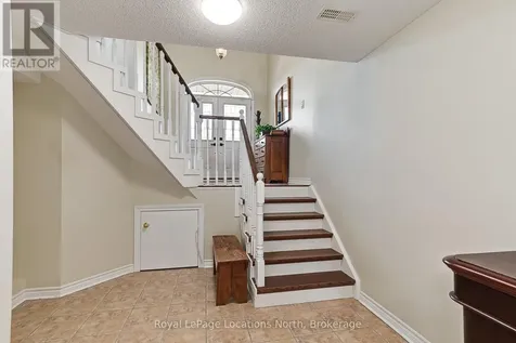 6 Thomas Drive Collingwood ON L9Y 0A6