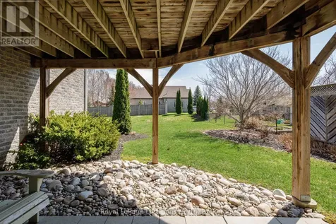 6 Thomas Drive Collingwood ON L9Y 0A6