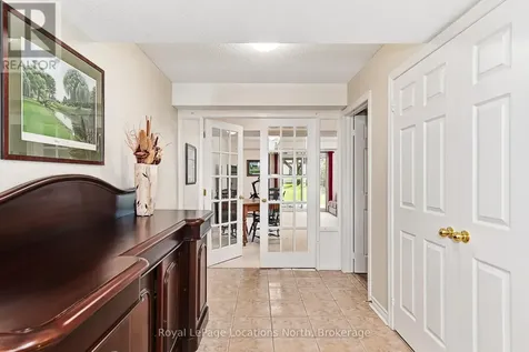 6 Thomas Drive Collingwood ON L9Y 0A6