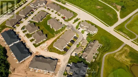 221 Ironwood Way Georgian Bluffs ON N0H 1S0