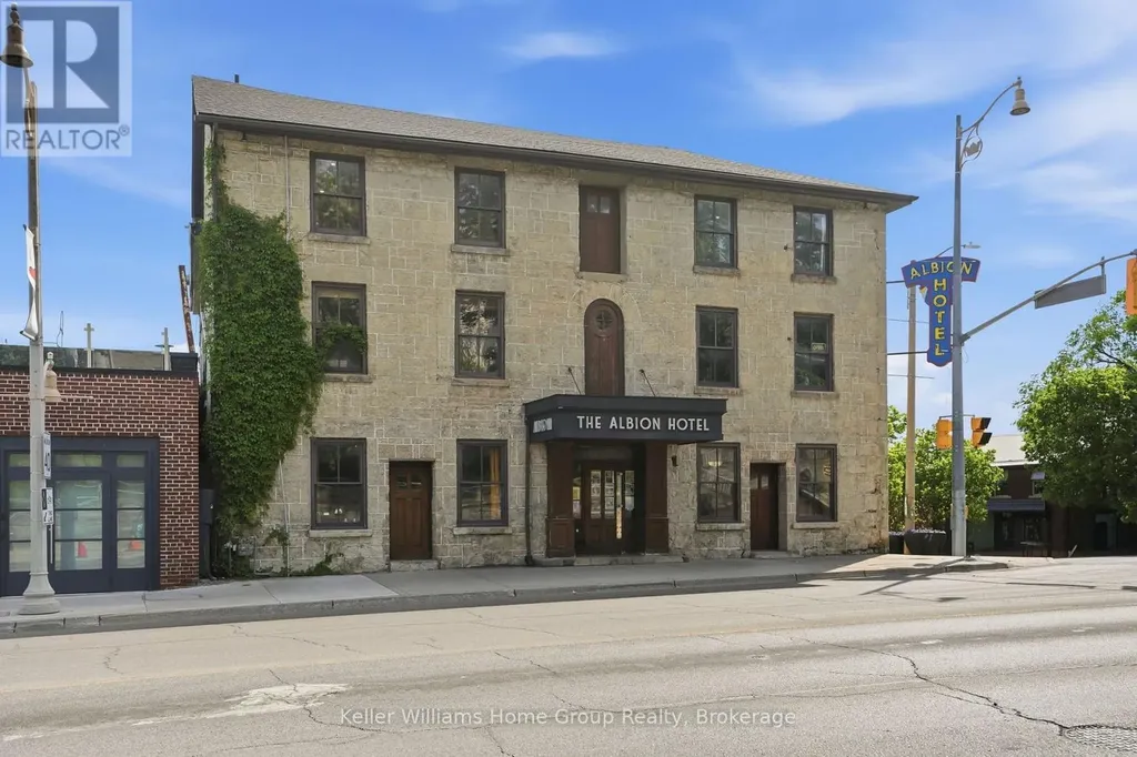 49 Norfolk Street Guelph (downtown) ON N1H 4J1