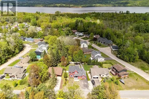 89 Hillcrest Avenue Deep River ON K0J 1P0