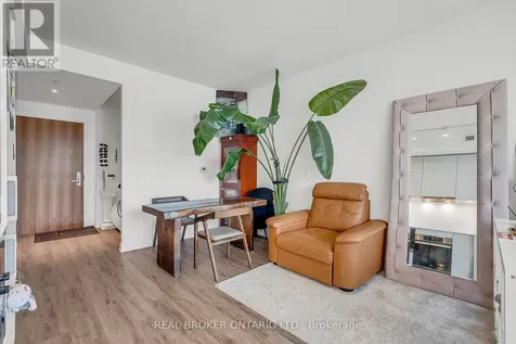 15 Queens Quay East Toronto (waterfront Communities) ON M5E 0C5