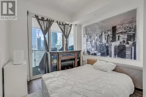 15 Queens Quay East Toronto (waterfront Communities) ON M5E 0C5