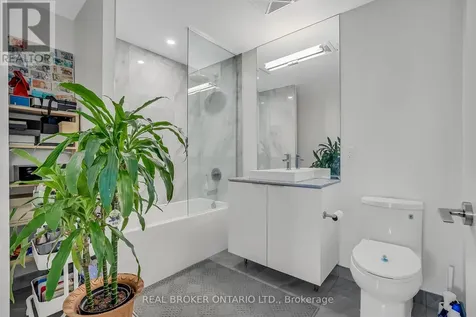 15 Queens Quay East Toronto (waterfront Communities) ON M5E 0C5