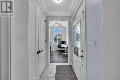 1055 Foxtail Crescent Pickering ON L1X 0E7