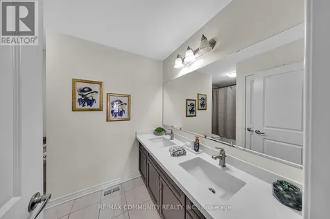 1055 Foxtail Crescent Pickering ON L1X 0E7