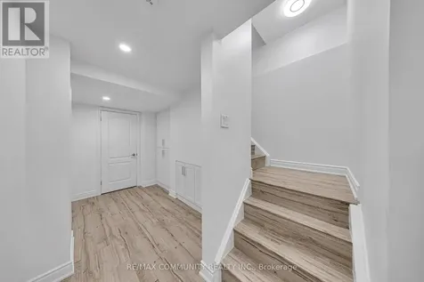 1055 Foxtail Crescent Pickering ON L1X 0E7