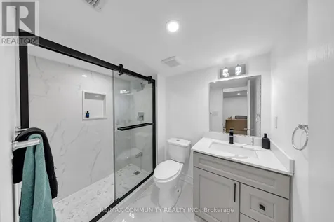 1055 Foxtail Crescent Pickering ON L1X 0E7