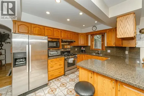 148 Tecumseh Road Chatham ON N7M 5Y8