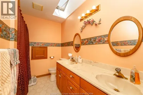 148 Tecumseh Road Chatham ON N7M 5Y8