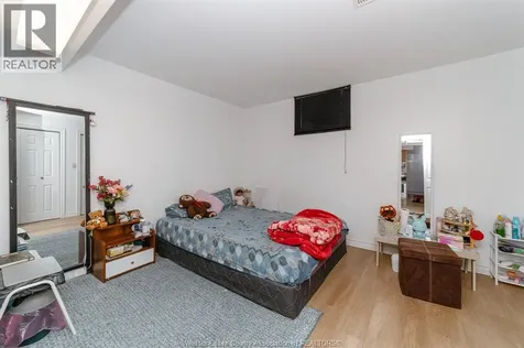 148 Tecumseh Road Chatham ON N7M 5Y8