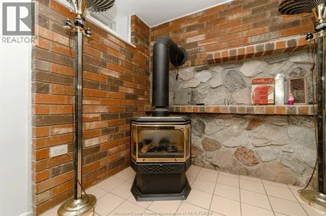 148 Tecumseh Road Chatham ON N7M 5Y8