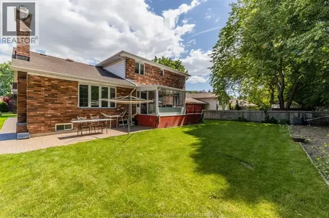 148 Tecumseh Road Chatham ON N7M 5Y8