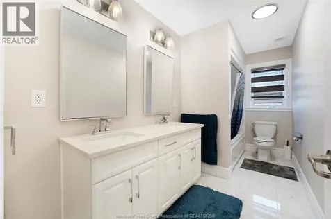594 Orchards Crescent Windsor ON N9E 0B2