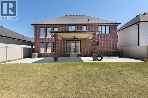 594 Orchards Crescent Windsor ON N9E 0B2
