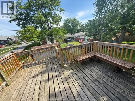 699 Charlotte Street Windsor ON N8X 3A6