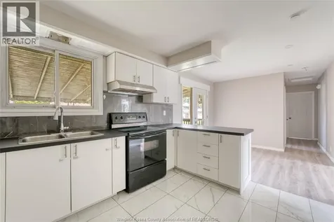 1243 Westcott Road Windsor ON N8Y 4B9