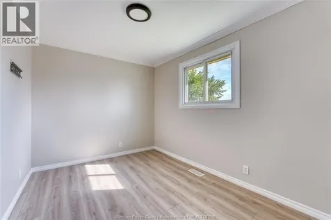 1243 Westcott Road Windsor ON N8Y 4B9