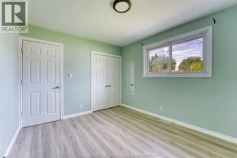 1243 Westcott Road Windsor ON N8Y 4B9