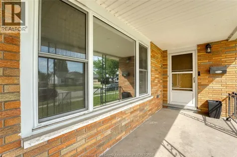 1243 Westcott Road Windsor ON N8Y 4B9