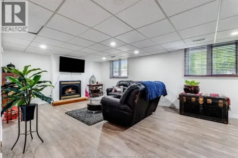 1615 Elmwood Avenue Lakeshore ON N9C 1Y6