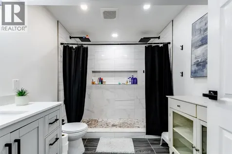 1615 Elmwood Avenue Lakeshore ON N9C 1Y6