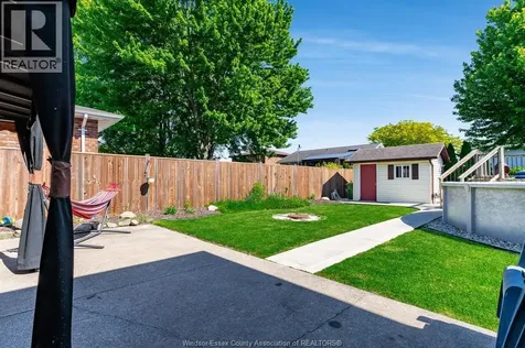 1615 Elmwood Avenue Lakeshore ON N9C 1Y6