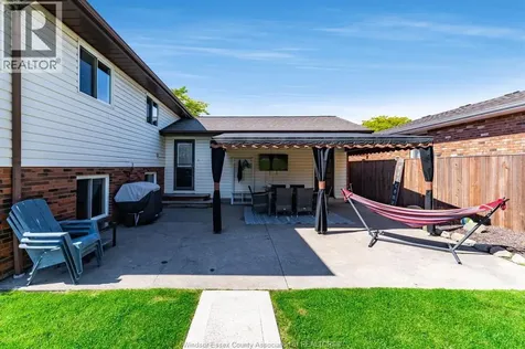 1615 Elmwood Avenue Lakeshore ON N9C 1Y6