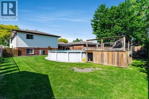 1615 Elmwood Avenue Lakeshore ON N9C 1Y6