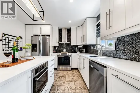 1615 Elmwood Avenue Lakeshore ON N9C 1Y6