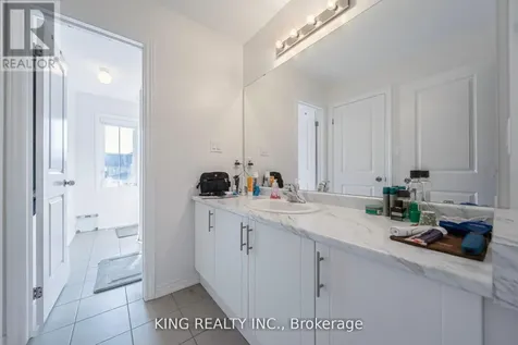 69 Lawrence D. Pridham Avenue New Tecumseth ON L9R 0X4