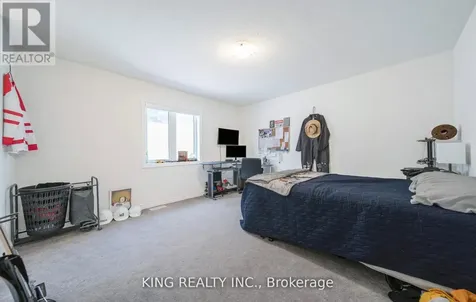 69 Lawrence D. Pridham Avenue New Tecumseth ON L9R 0X4
