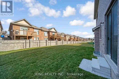 69 Lawrence D. Pridham Avenue New Tecumseth ON L9R 0X4