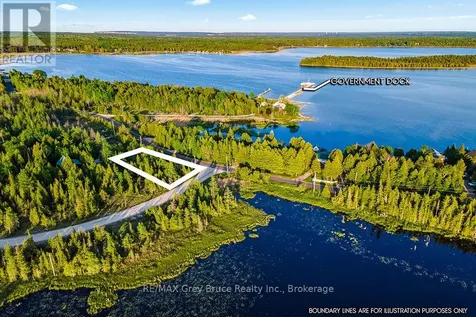 Unit 39 Tamarac Road Northern Bruce Peninsula ON N0H 2M0