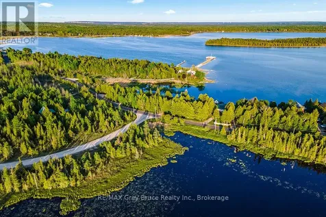 Unit 39 Tamarac Road Northern Bruce Peninsula ON N0H 2M0